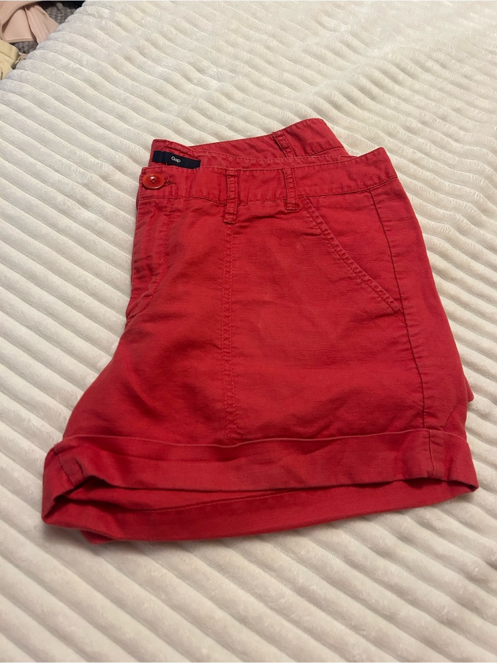 GAP women’s Bright coral Flat-Front Cotton Shorts